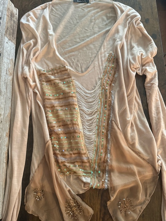 Dolce Cabo Tops - Dolce Cabo Beige Sequin Fringe unique & beautiful top